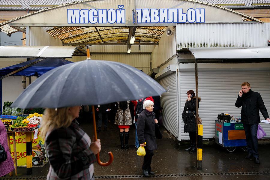 «Я вижу, цены выросли»: Николай Цуканов побывал на Центральном рынке города