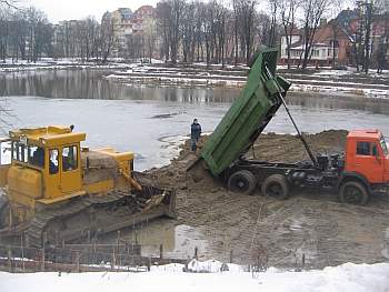 Озеро в парке «Юность» реконструируют к 15 мая