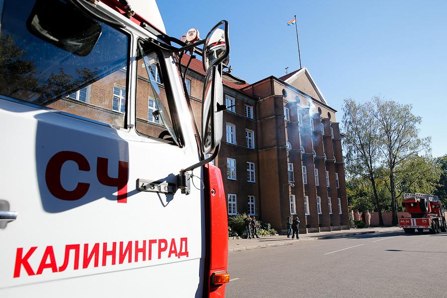«Мы бы ведрами быстрее потушили»: как пожарные здание правительства «спасали»