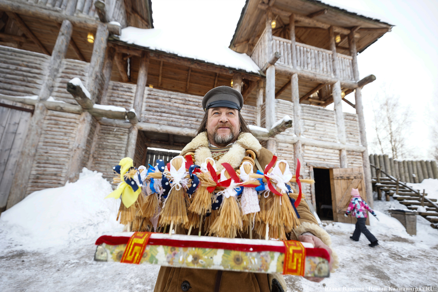 Блины, пляски и «самое большое» чучело: как отпраздновали Масленицу в «Каупе» (фото)