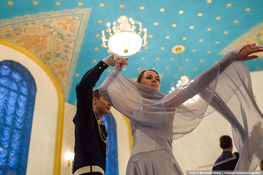 «Смиренные танцы»: второй Сретенский бал молодёжи