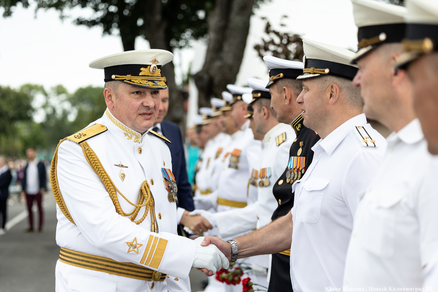 День ВМФ в Балтийске: как прошел парад кораблей Балтфлота (фото)