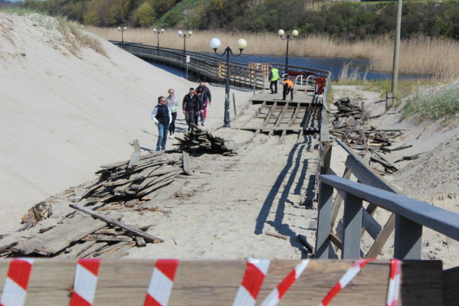 Власти Янтарного предупредили о демонтаже части наземного променада