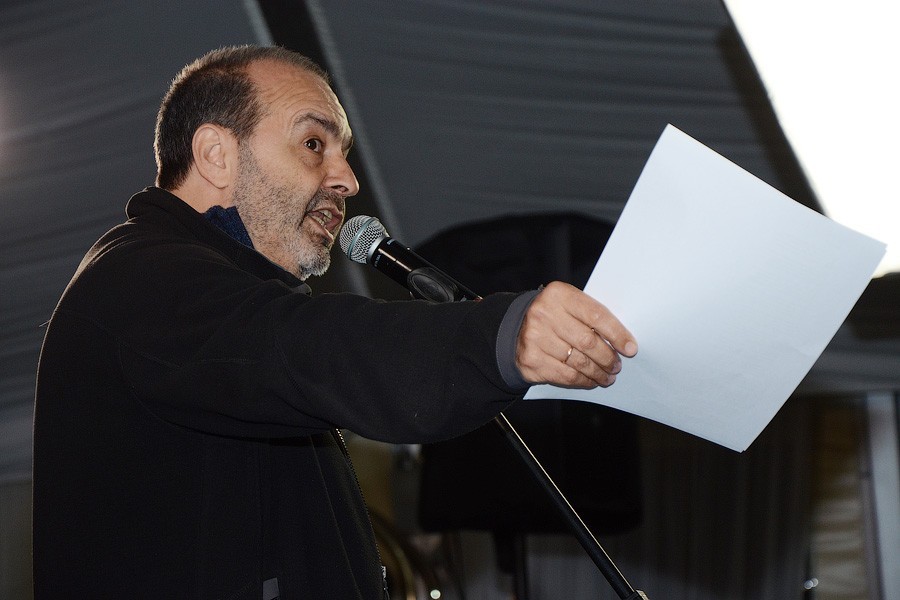 Власть пихает нас в революцию: Виктор Шендерович на «Кафке&Оруэлле»