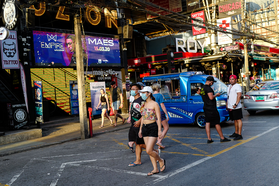 В ВОЗ решили заняться вопросом о паспортах вакцинации для путешественников