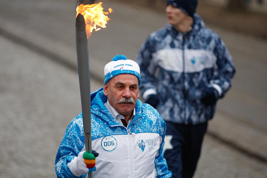 Гори-гори ясно: в Калининграде прошла эстафета паралимпийского огня