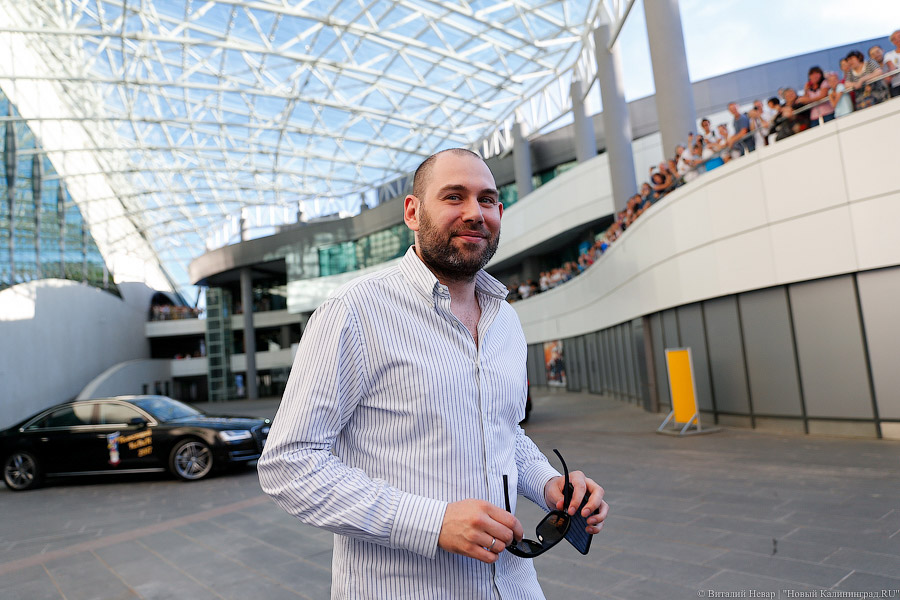 «И табло сорвало с петель»: как прошёл «Голосящий КиВиН» в «Янтарь-холле»