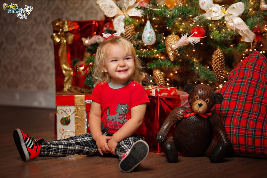 Создайте новогоднюю сказку вашей семьи в фотостудии KinderKinder