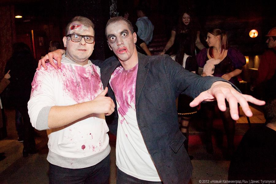 «Живее всех святых»: фоторепортаж с Хэллоуина на «Вагонке»