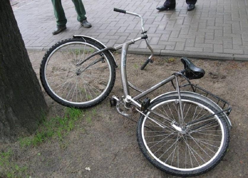 В Советске «Ауди» сбила на перекрестке велосипедистку (фото)