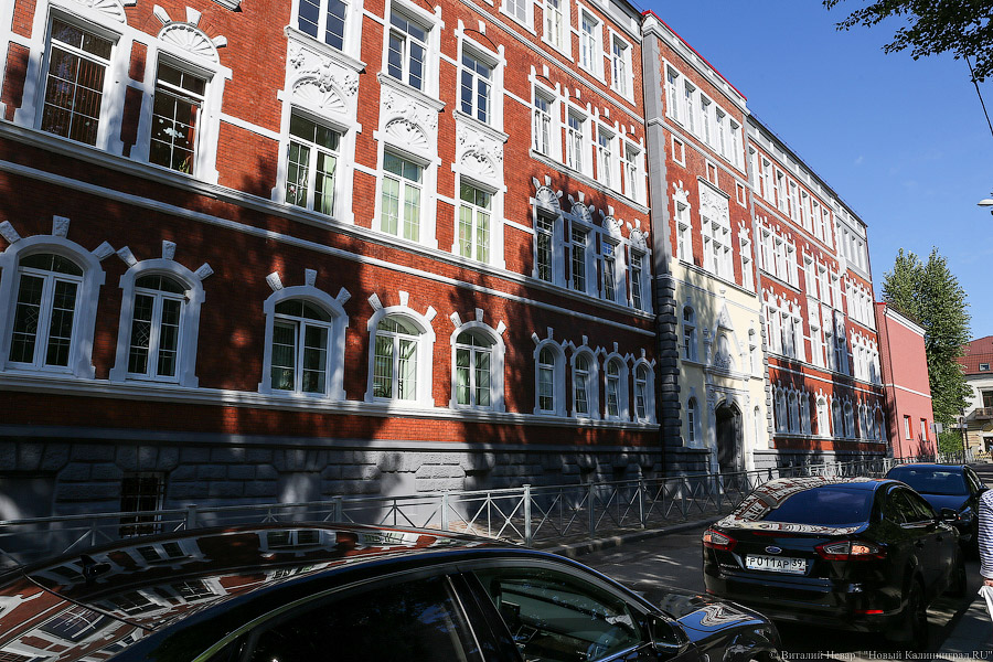 Место притяжения: как Ярошук ремонт бывшей школы королевы Луизы проверял 
