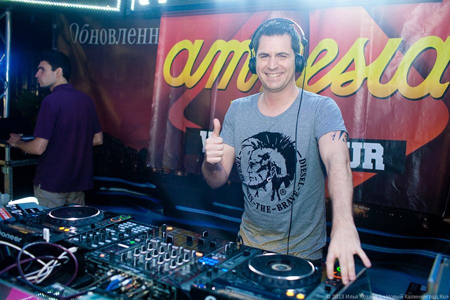 Танцы на воде: фоторепортаж с открытия клубного проекта «Воздух»