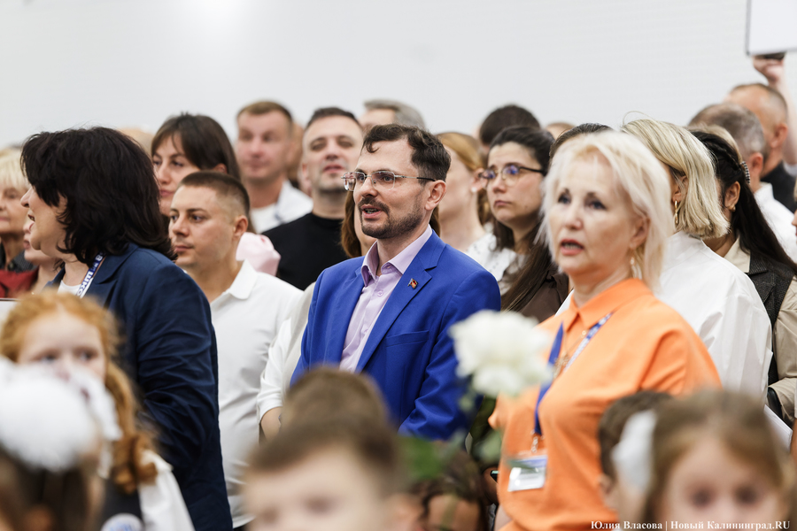 С историческим уклоном: как прошел День знаний в 58-й школе Калининграда (фото)