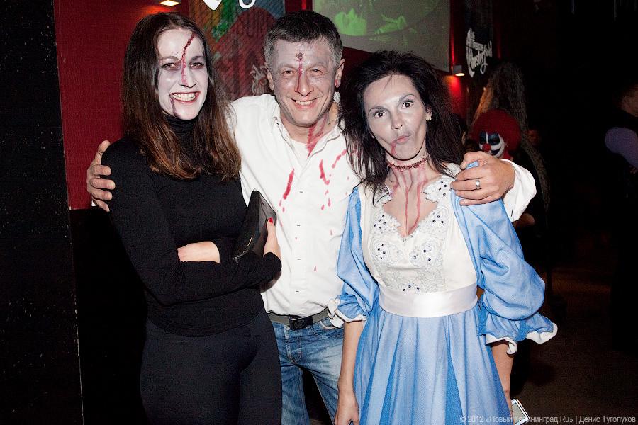 «Живее всех святых»: фоторепортаж с Хэллоуина на «Вагонке»