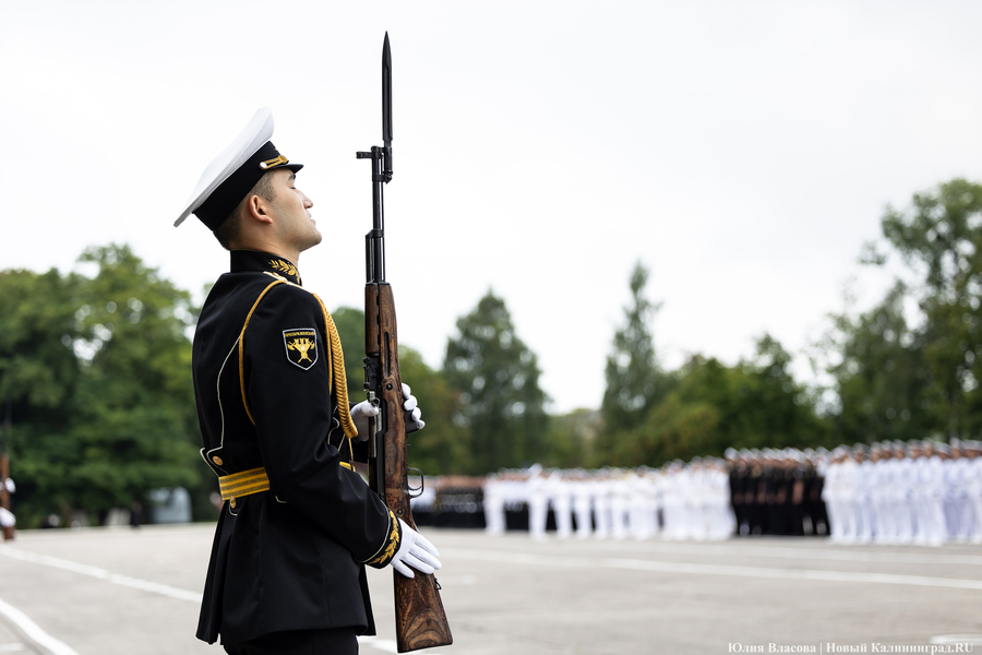 День ВМФ в Балтийске: как прошел парад кораблей Балтфлота (фото)