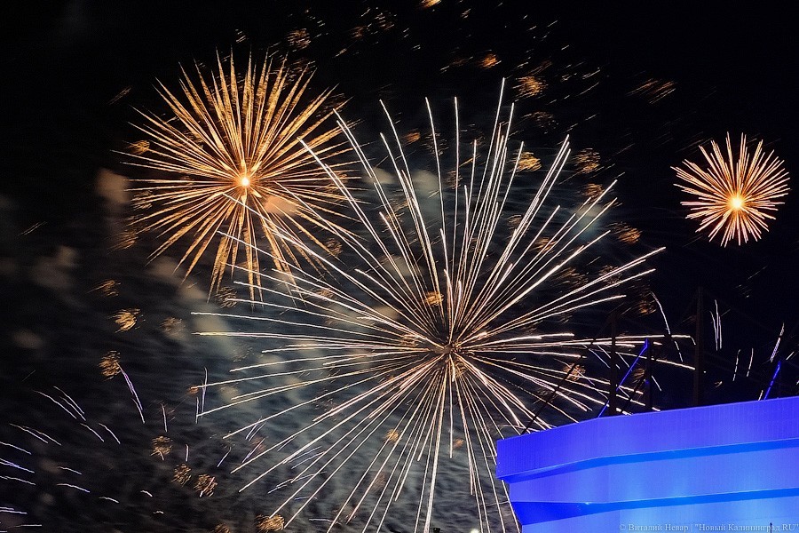 В Калининграде стартовал чемпионат фейерверков. Показываем, как это было (фото)