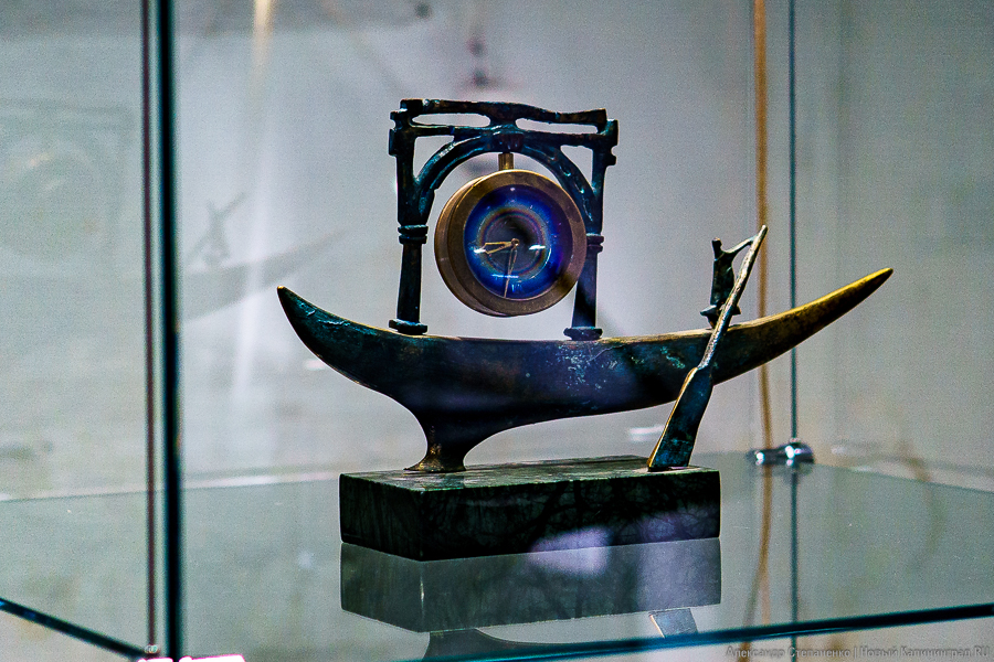 «Металлические метаморфозы»: в Музее янтаря открылась выставка выпускников «Мухи» (фото)