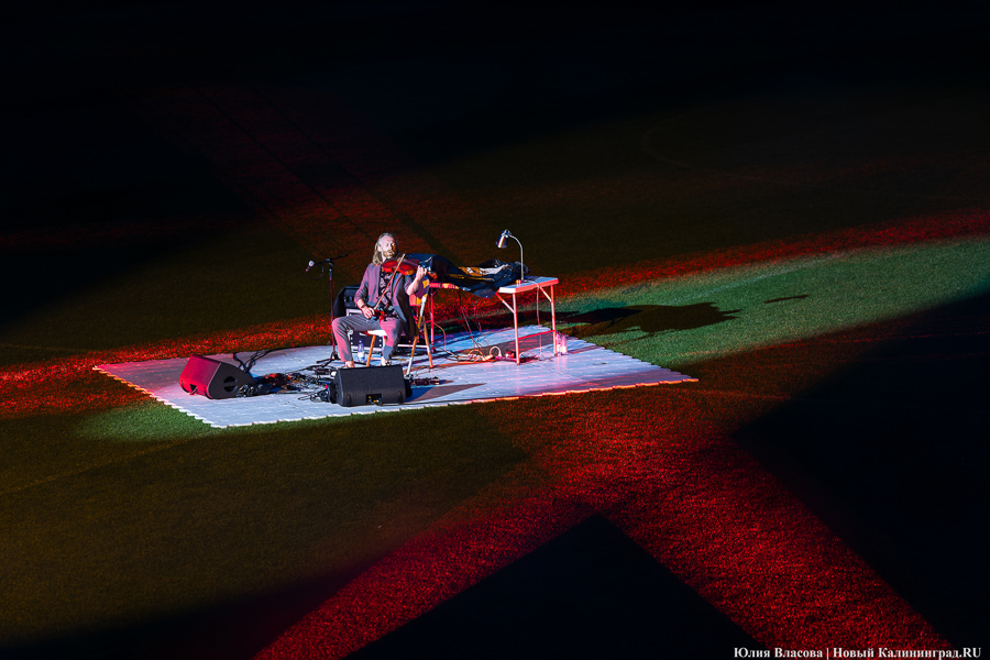 «Звуковая скульптура»: на стадионе «Калининград» устроили саунд-арт-концерт