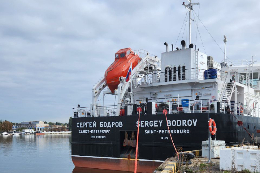 «Сергей Бодров» заменил ушедший на ремонт теплоход «Патриа»