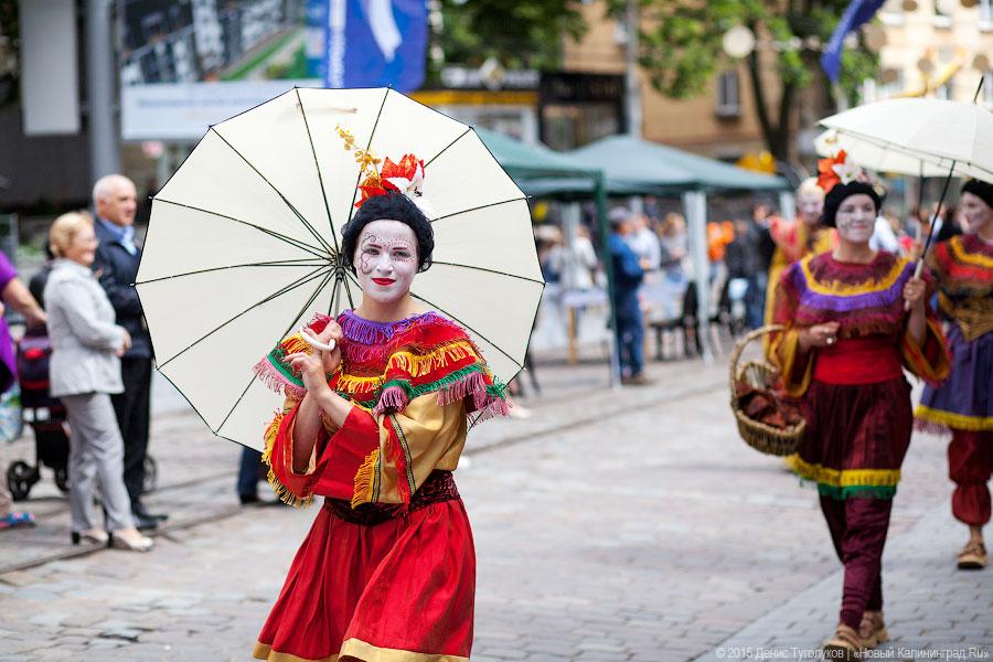 Шаг назад: достоинства и неудачи пешеходной зоны Дня города-2015