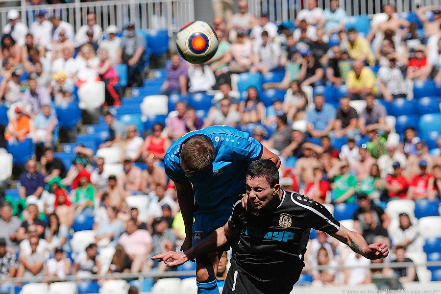 В обмен на пробки: церемония открытия и матч «Балтика» — «Тюмень» (фото)