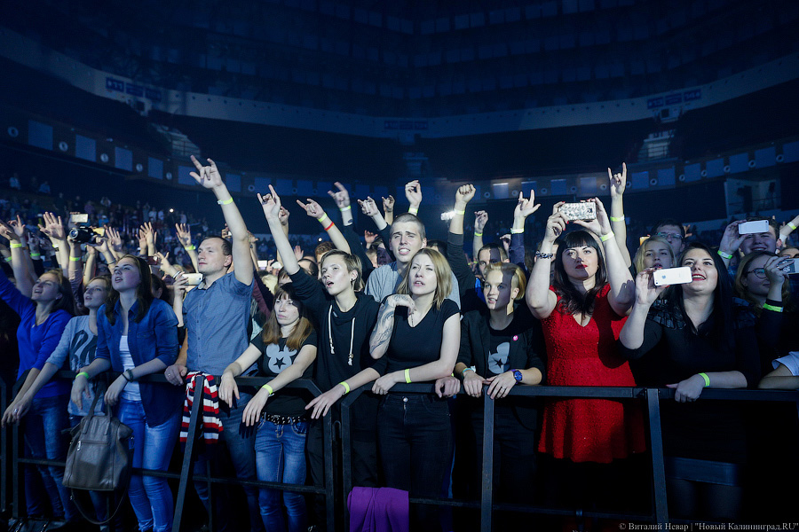 Всё такое немодное: в Калининграде с новой программой выступила группа «Би-2»