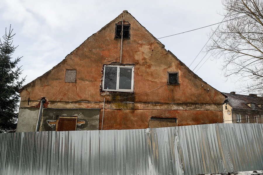 Художественная развалина: что происходит с Домиком Коринта в Гвардейске (фото)