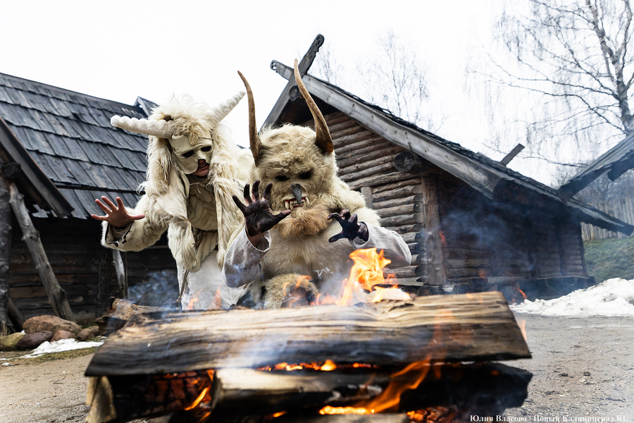 Блины, пляски и огонь: как отпраздновали Масленицу в поселении викингов «Кауп»