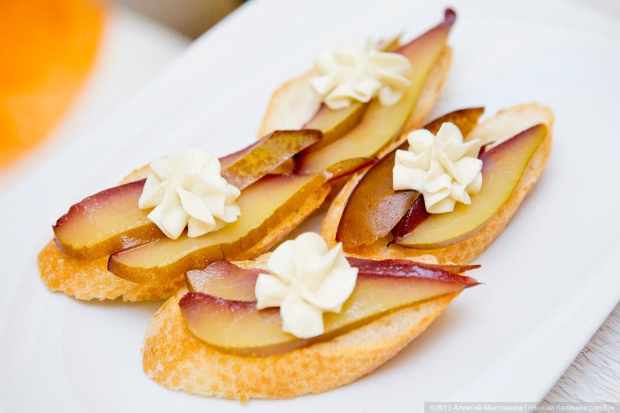  Нагруженные вилки: тапасы и пряная груша на «Открытой кухне»