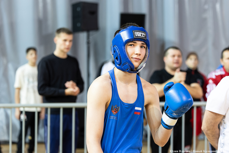 Работа над ошибками: в Калининграде провели международные соревнования по боксу (фото)