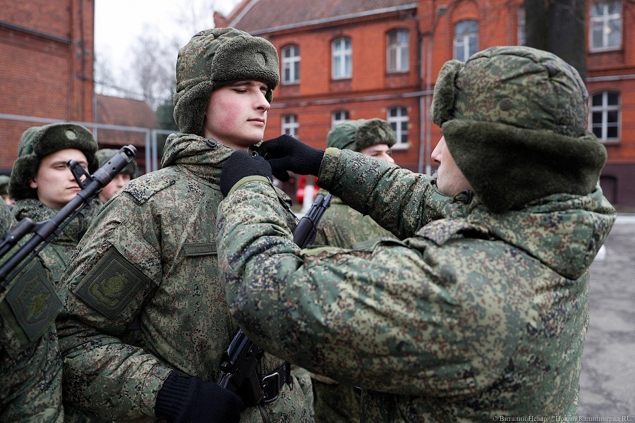 Укрепили щит над регионом: в Калининградской области развернули С-400 «Триумф» (фото)