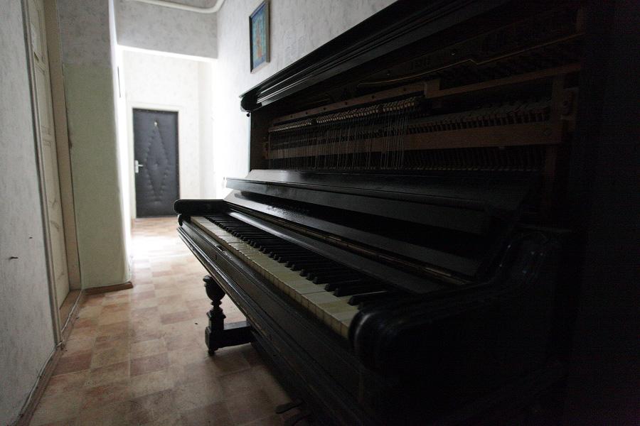 «А дальше мы?»: жильцы дома рядом с филармонией опасаются выселения со стороны РПЦ