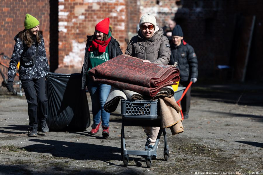 «Начало новой жизни»: в Астрономическом бастионе прошёл субботник (фото)