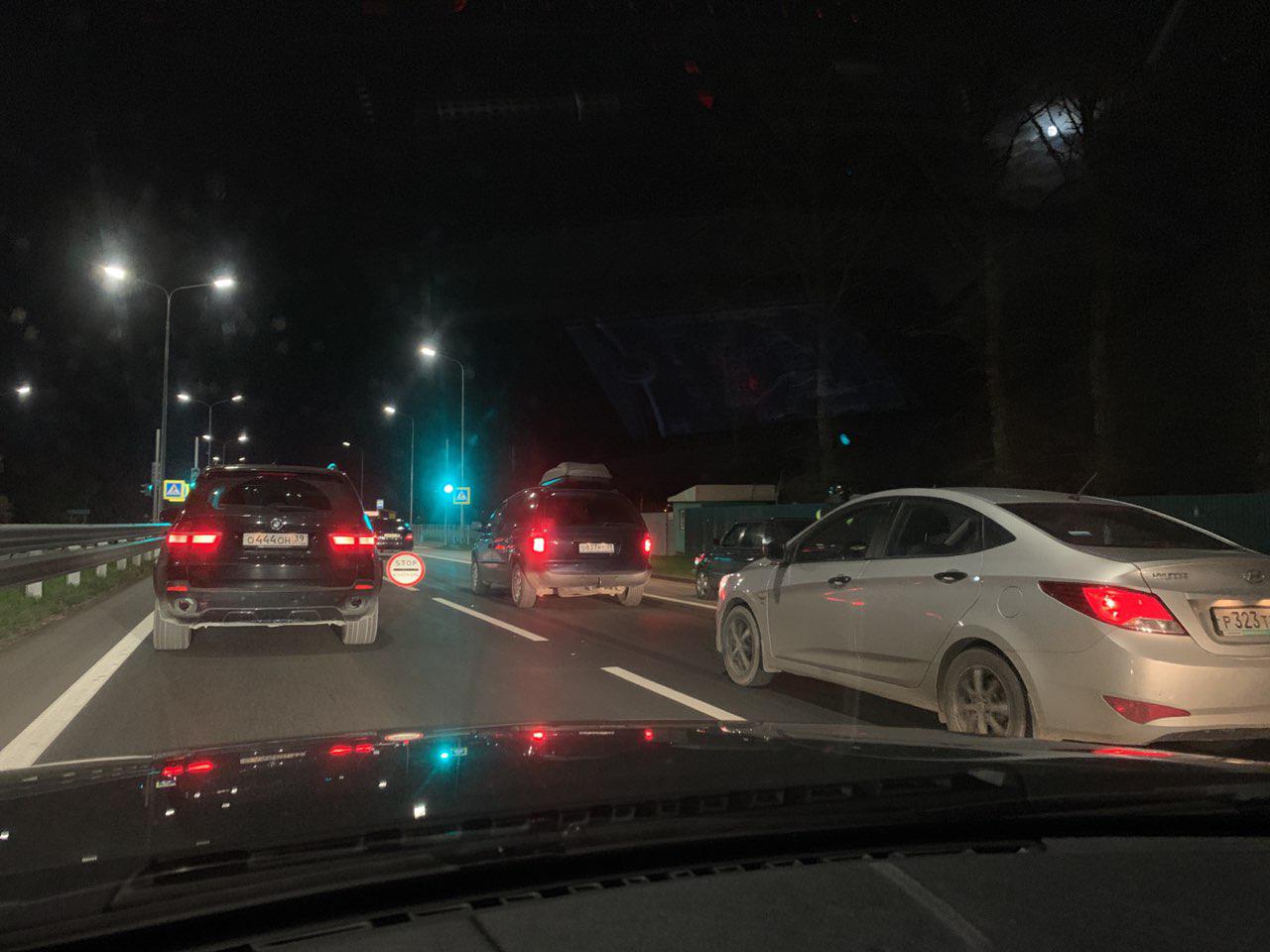 В Калининграде на  Московском проспекте полицейские установили стоп-контроль