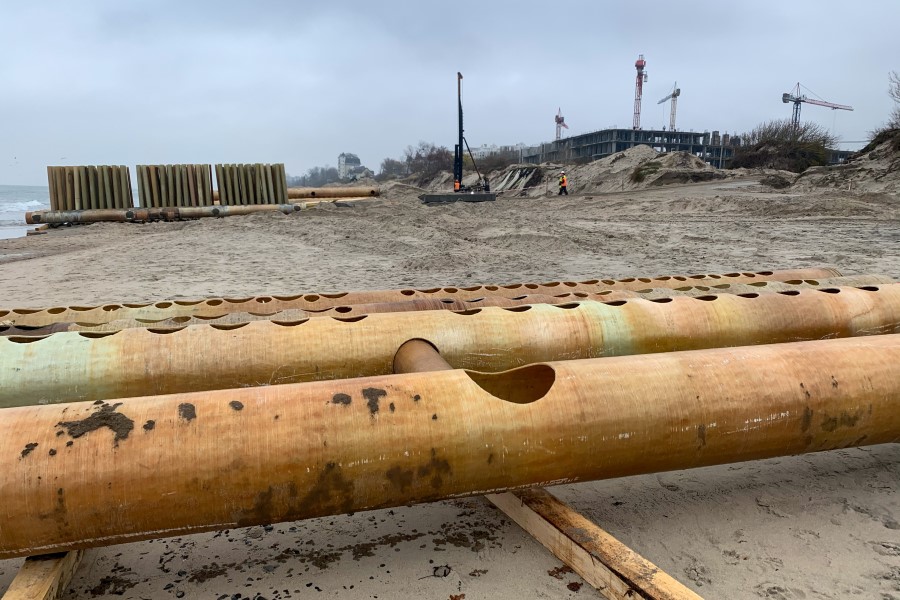 17 ноября: установка волноломов «Гребенка» в Зеленоградске