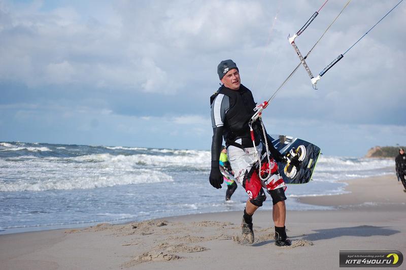 Калининградские кайтеры «показали, что умеют» на закрытии летнего сезона (+фото)