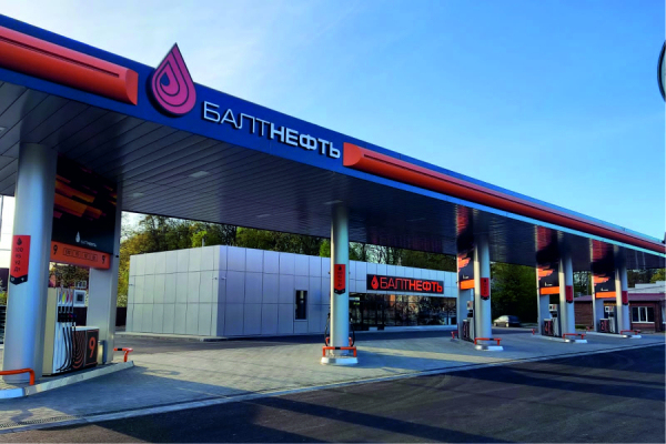 «Балтнефть» опровергла выставление на торги 15 действующих АЗС