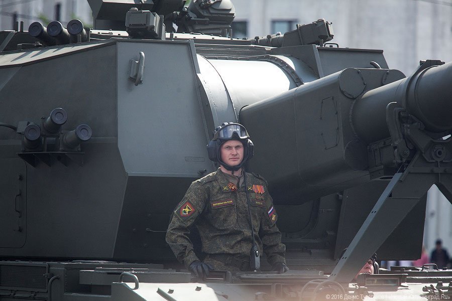 Мчатся самолеты ниже облаков: репетиция Парада Победы в Москве (фото)