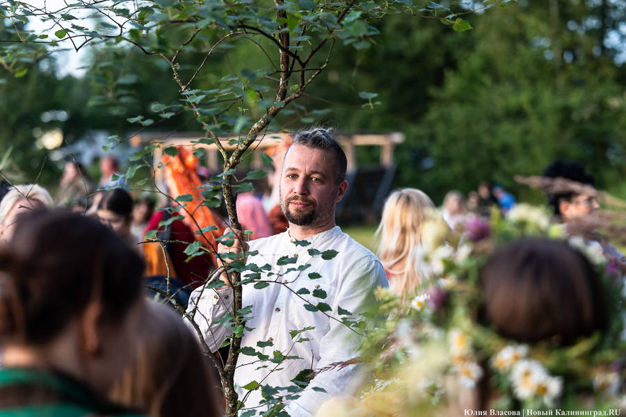 В свете пламени костра: как в Ушкуе отмечали праздник Ивана Купалы (фото)