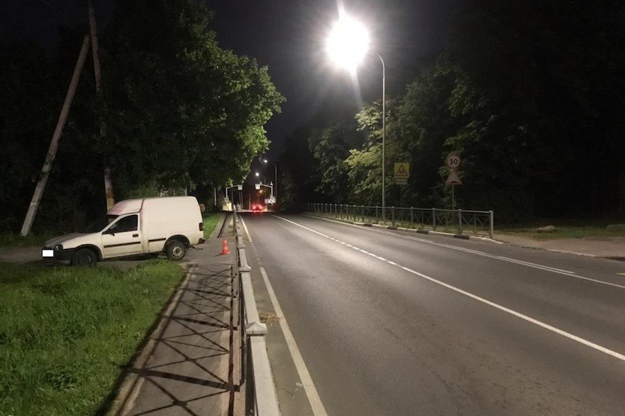 Под Гурьевском пьяная автомобилистка без прав сбила пешехода (фото)