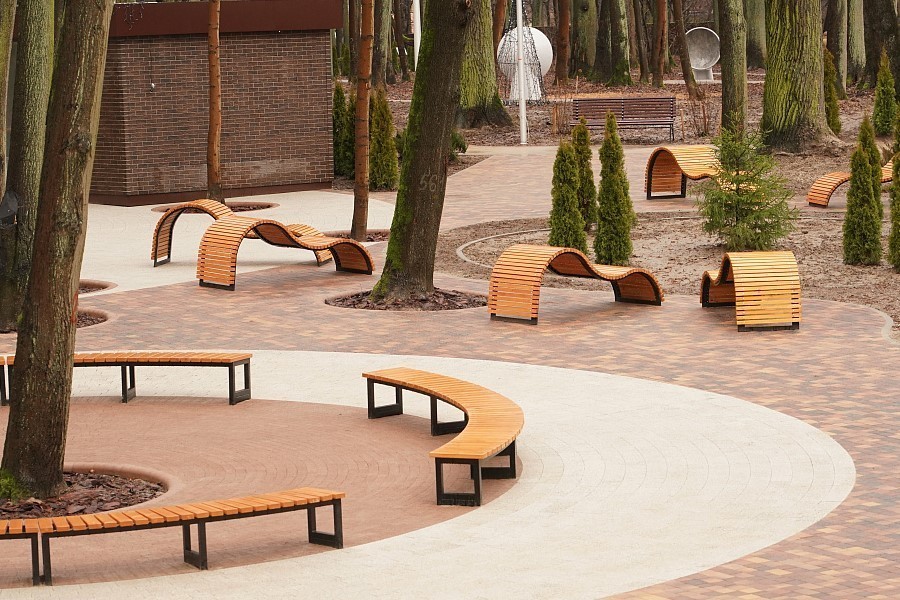 Глава Гурьевска рассказал, как супружеская пара пыталась украсть из нового парка туи