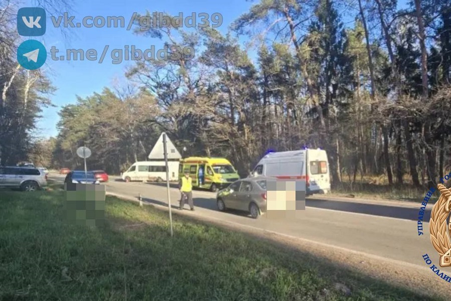 На балтийской трассе затруднено движение из-за массового ДТП с пострадавшими