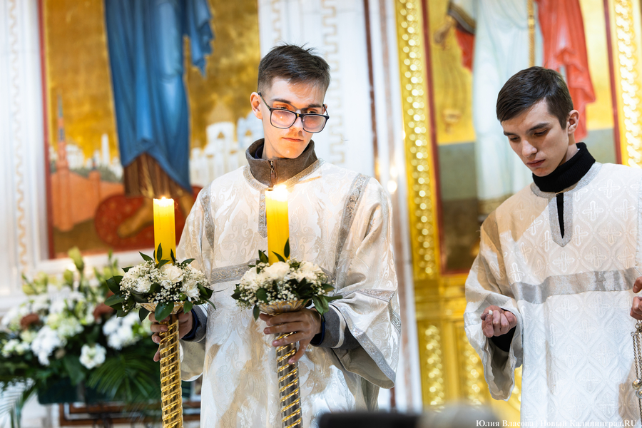 Крестный ход и литургия: как в Калининграде встретили Рождество (фото)