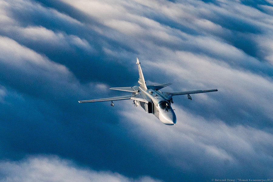 Летчики Балтфлота отрабатывают дозаправку в воздухе. Фоторепортаж «Нового Калининграда»