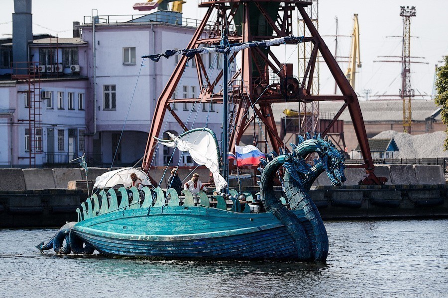 В Калининград пришел «Змей Горыныч». Мы побывали в его «чреве» (фото) (видео)