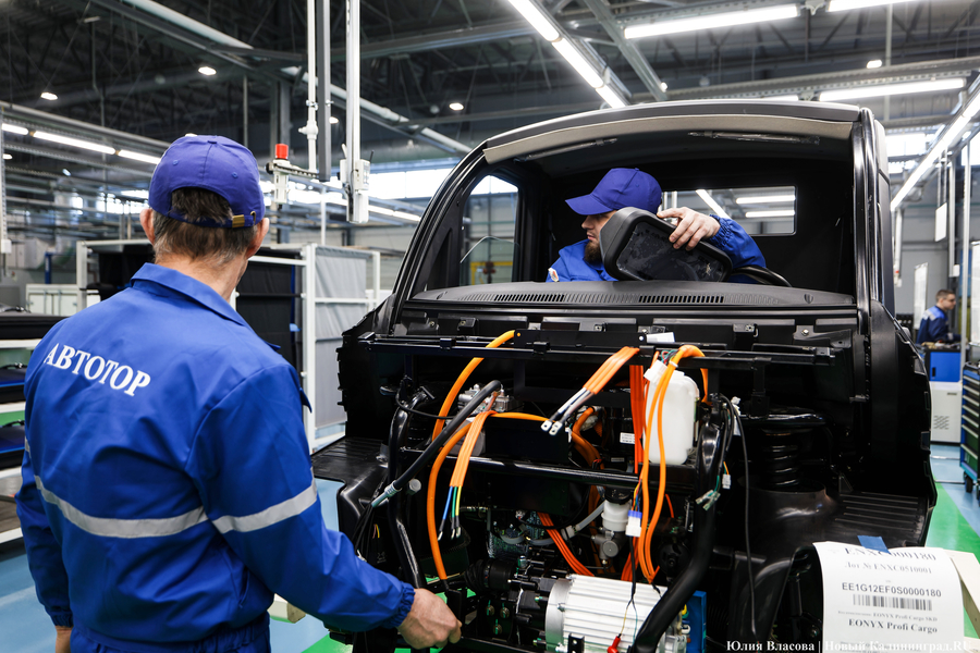 Автокомпоненты и электромобили: как на «Автоторе» новый кластер запускали (фото)
