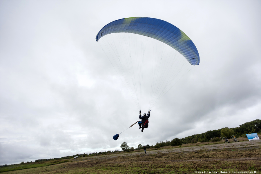 «Нас все очень стараются победить»: как прошел чемпионат области по парапланеризму