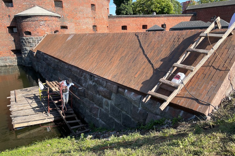 В Калининграде завершился ремонт стены башни Дона и кровли двух прилегающих капониров (фото)