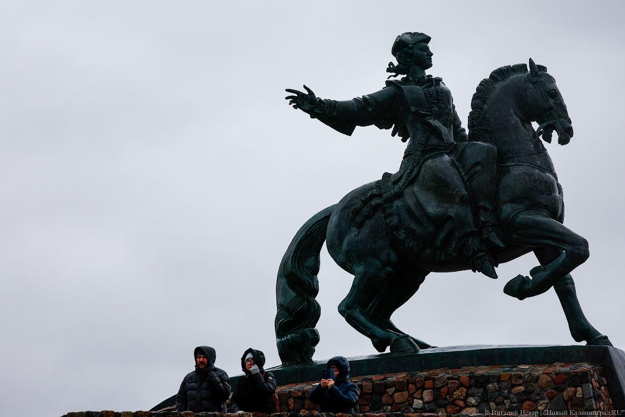 Что нам ветер: фоторепортаж из штормового Балтийска (фото)