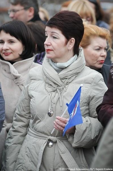 "ЕР" вышла к монументу "Мать-Родина" поблагодарить своих сторонников (+фото)